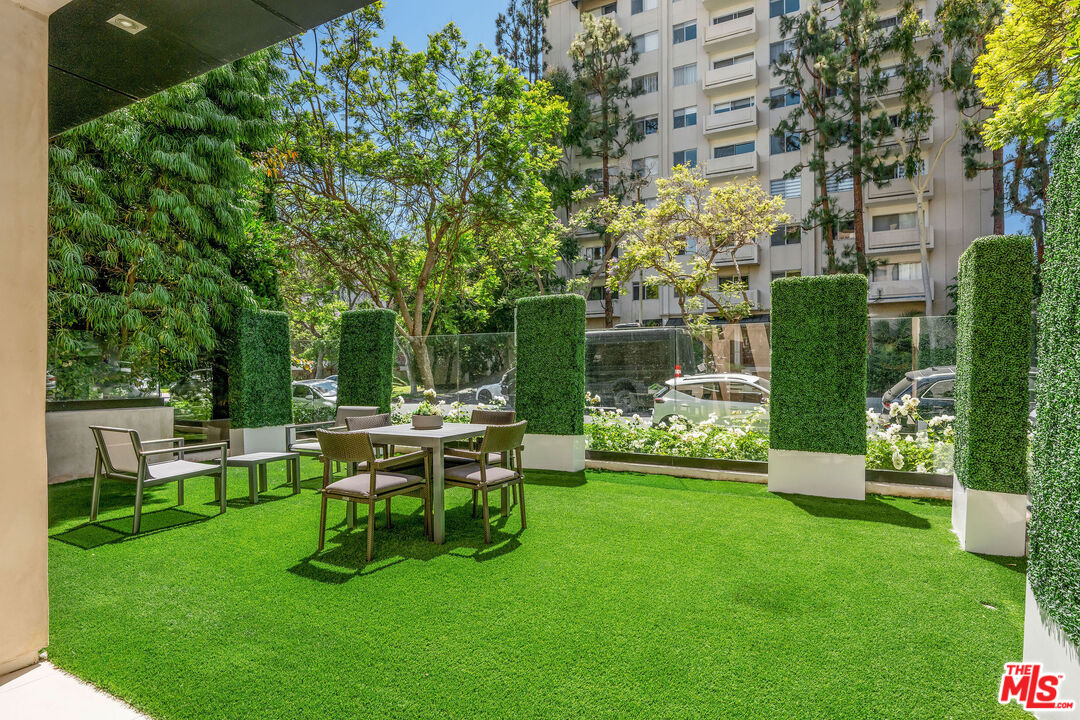 432 N Oakhurst Dr Unit: 101