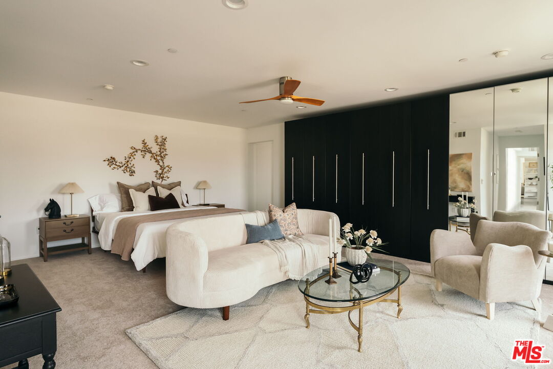 8703 W Knoll Dr Unit: 301