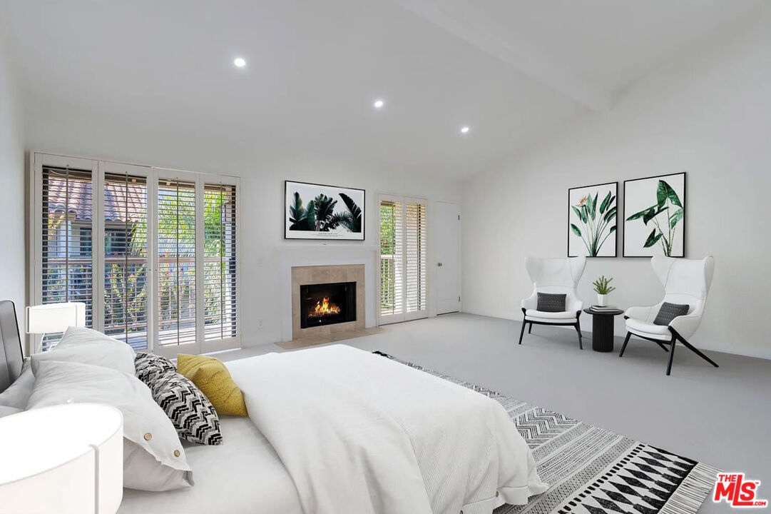 23471 Park Sorrento