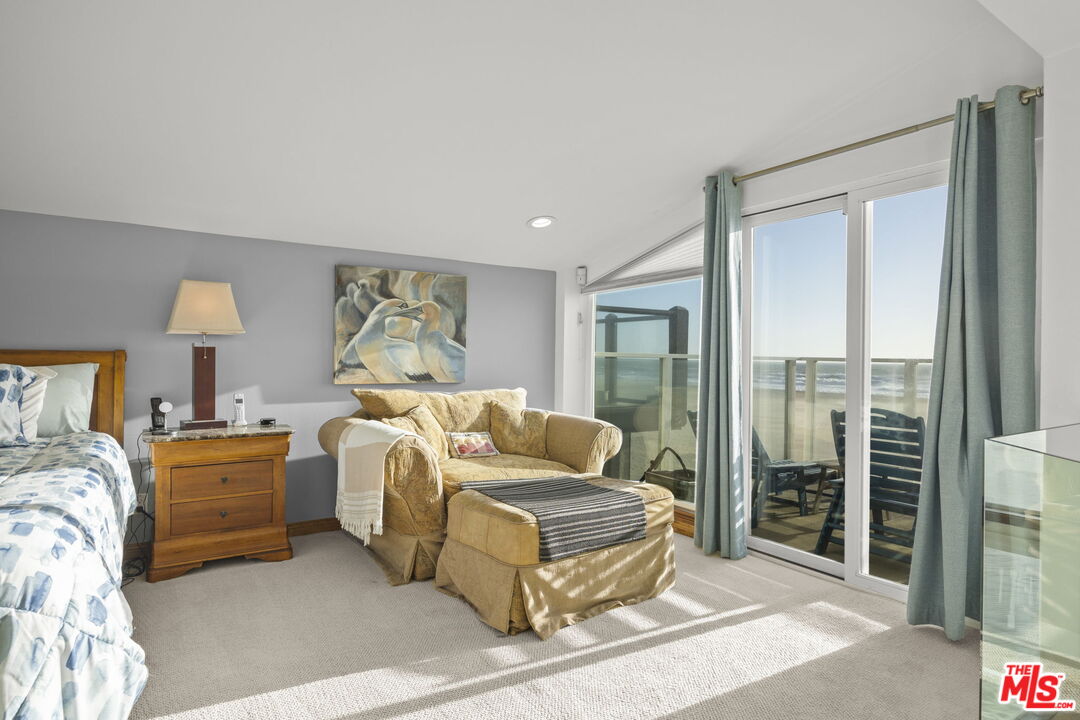 1005 Ocean Dr