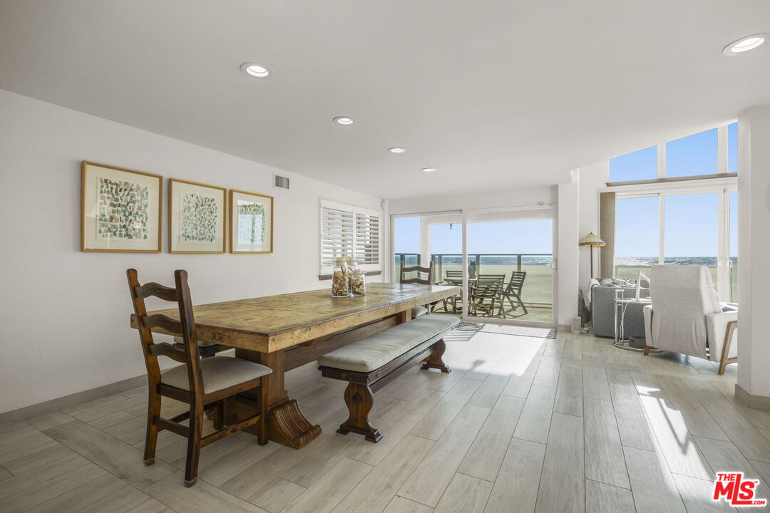 1005 Ocean Dr