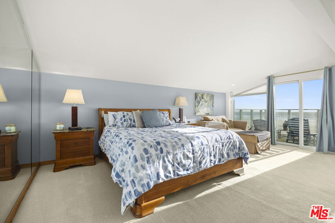 1005 Ocean Dr