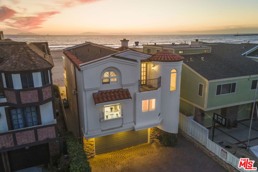 1005 Ocean Dr