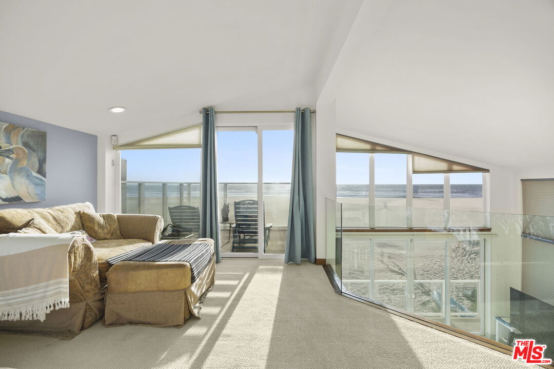 1005 Ocean Dr