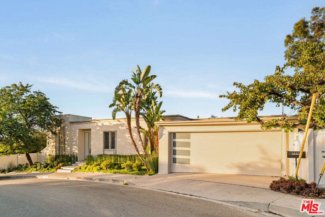 3340 Scadlock Ln