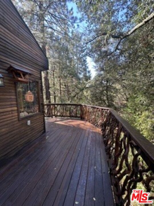 25033 Cascade Dr