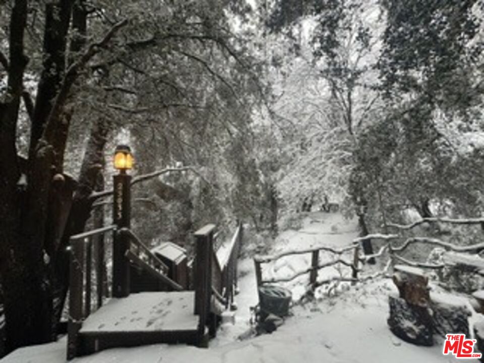 25033 Cascade Dr