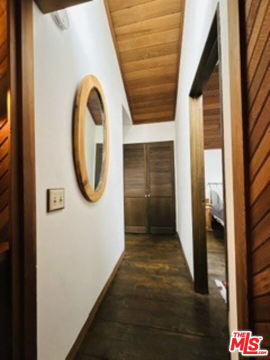 25033 Cascade Dr