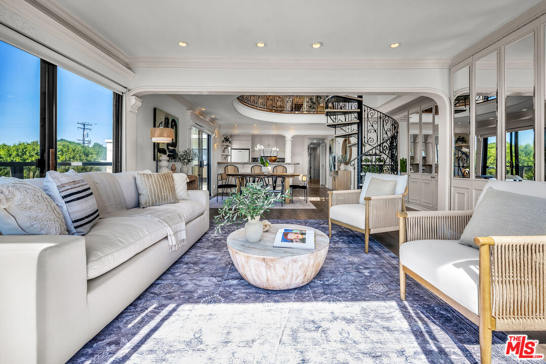 833 Ocean Ave Unit: 301