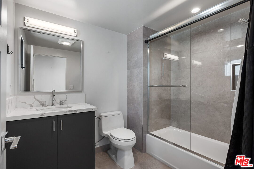 10612 W Kareen Ct