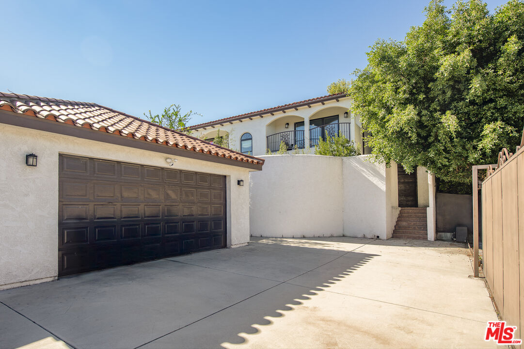 1000 S Citrus Ave