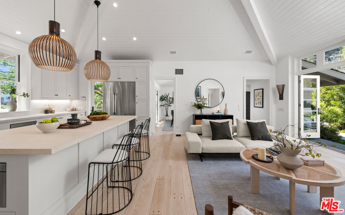 1330 N WETHERLY DR