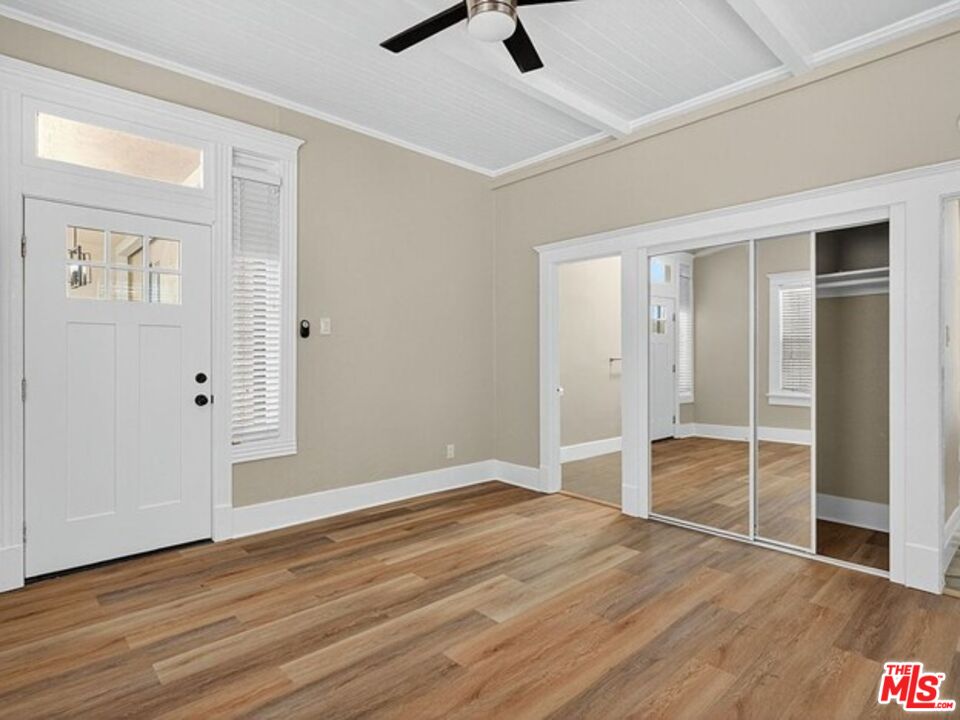330 Cedar Ave