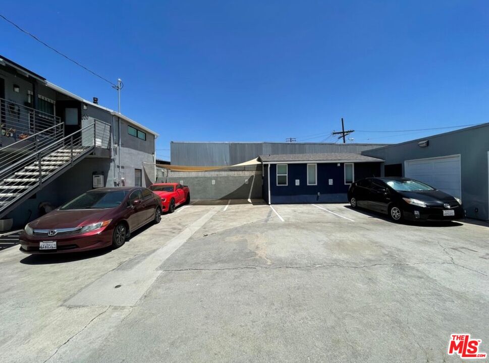 15328 S San Pedro St