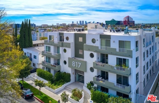 817 N Alfred St Unit: 404