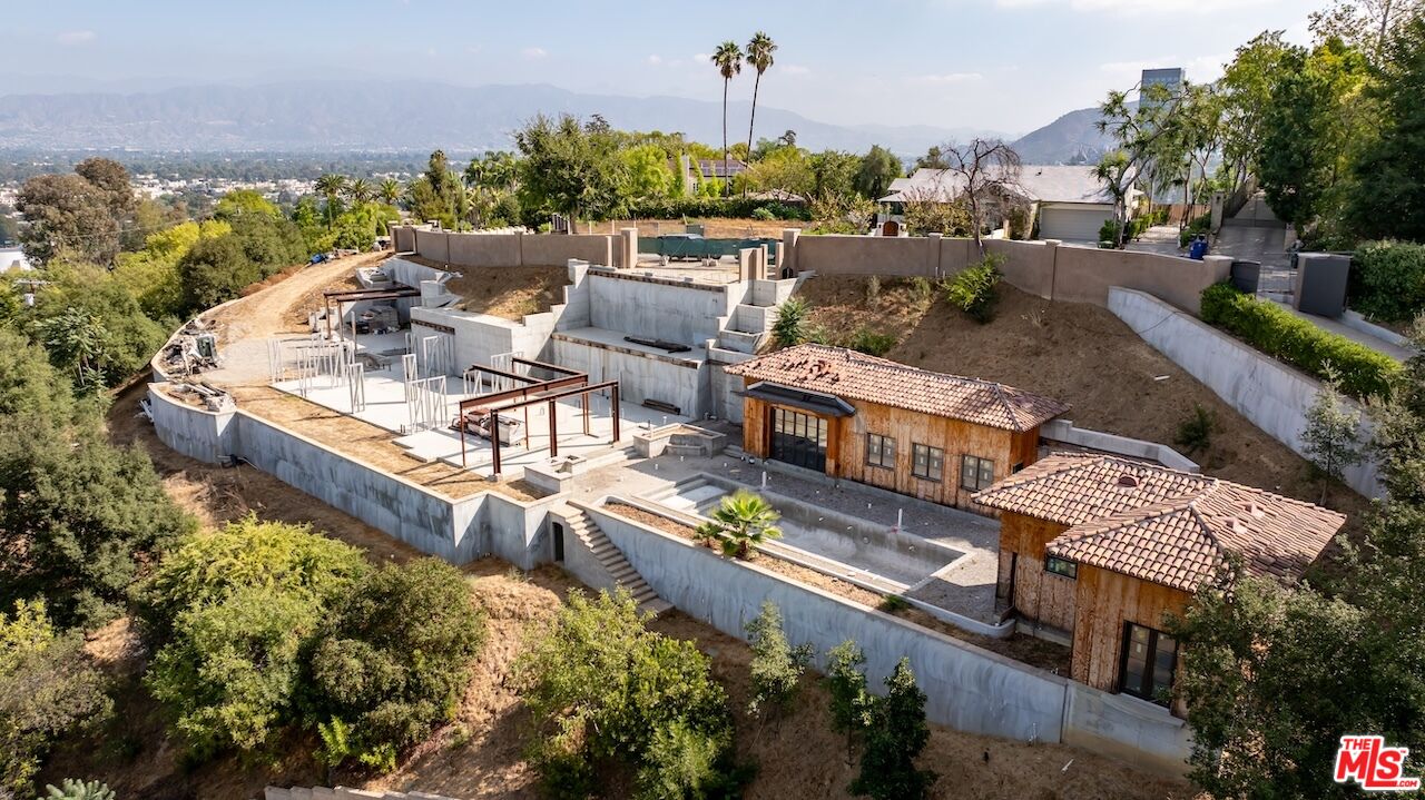 3721 Eureka Dr