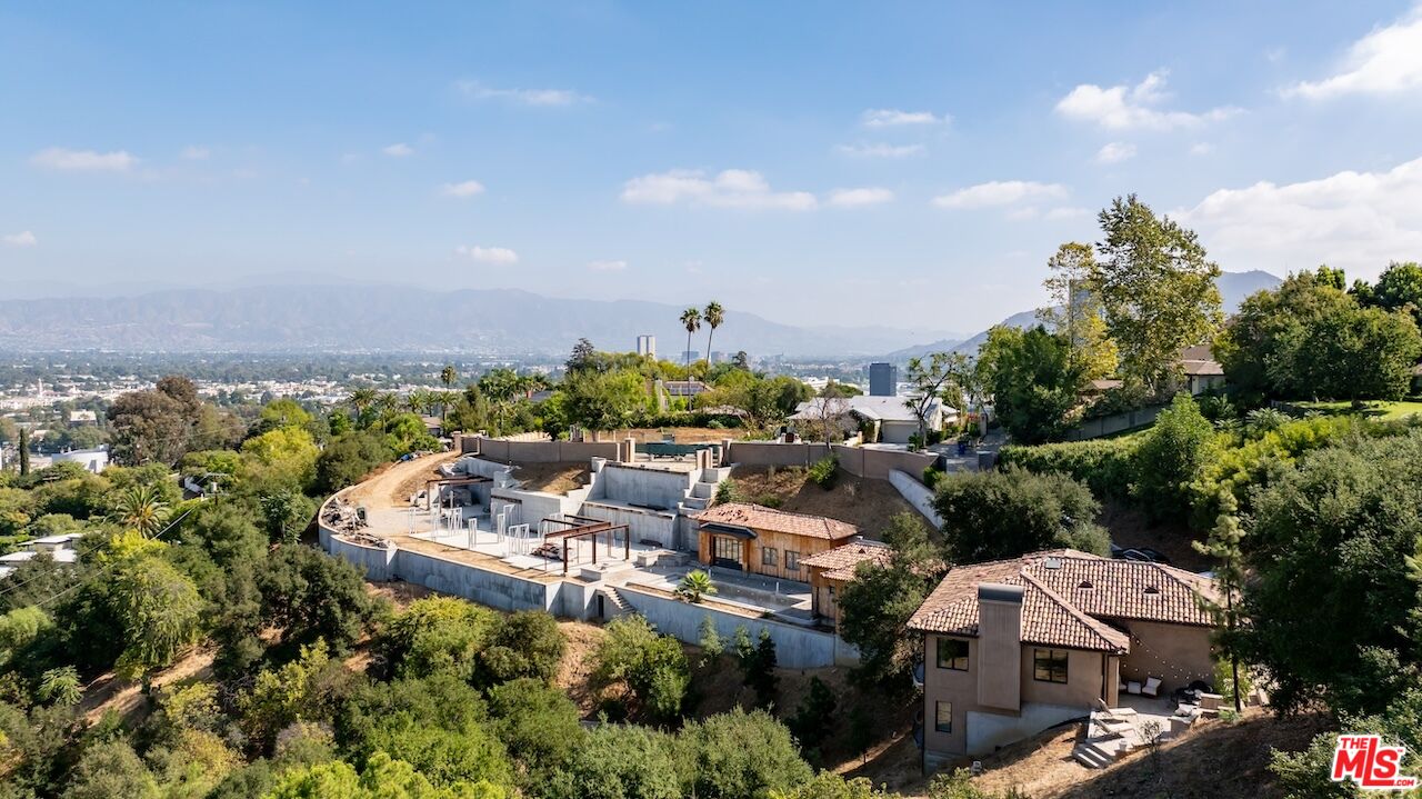 3721 Eureka Dr