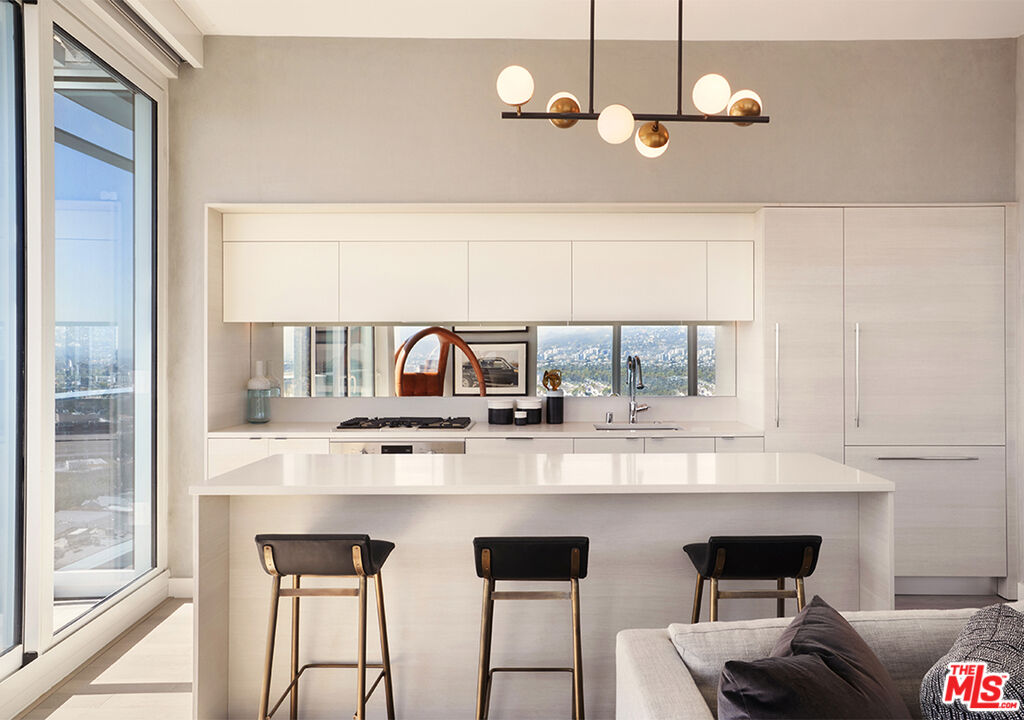 10000 Santa Monica Blvd Unit: 2307