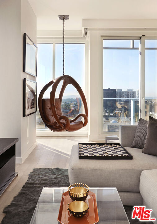 10000 Santa Monica Blvd Unit: 2307