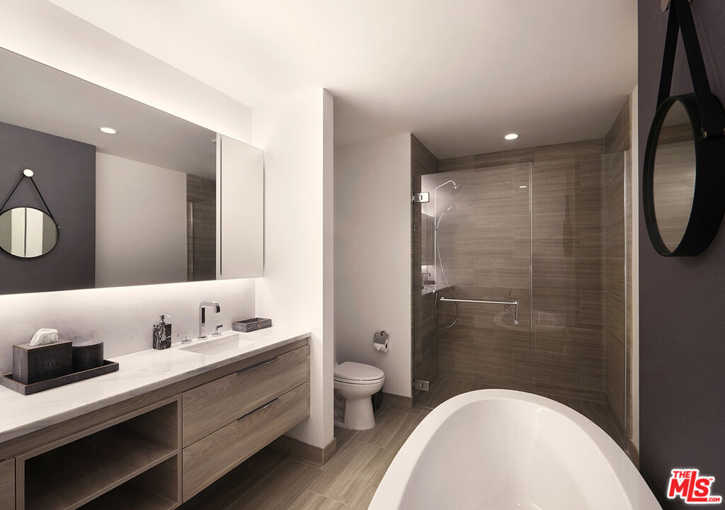10000 Santa Monica Blvd Unit: 2307