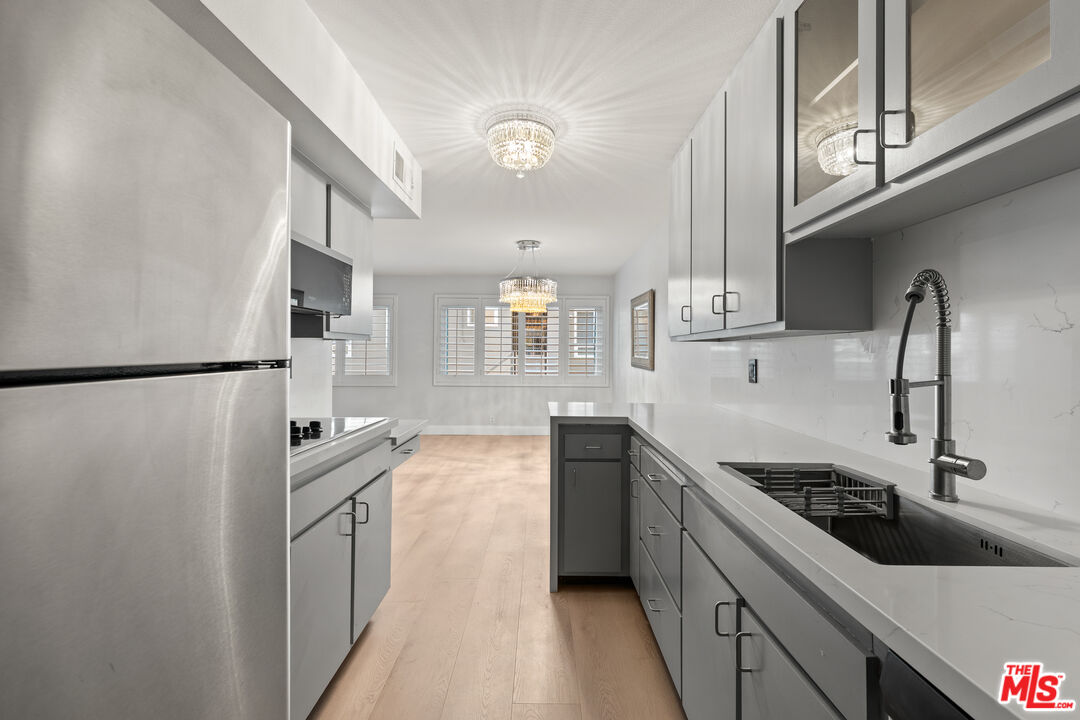 1121 N Olive Dr Unit: 209