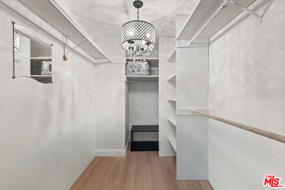 1121 N Olive Dr Unit: 209