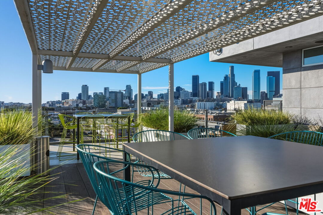 530 S Hewitt St Unit: 539