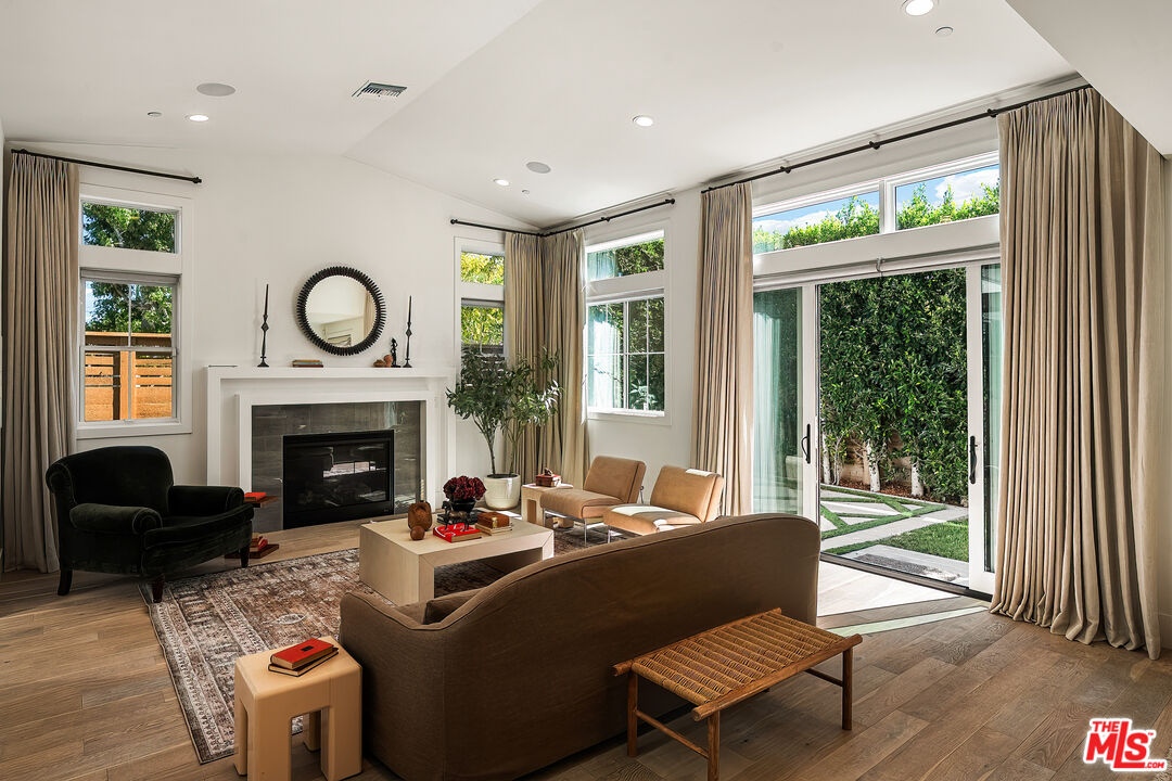 11602 Francis Pl