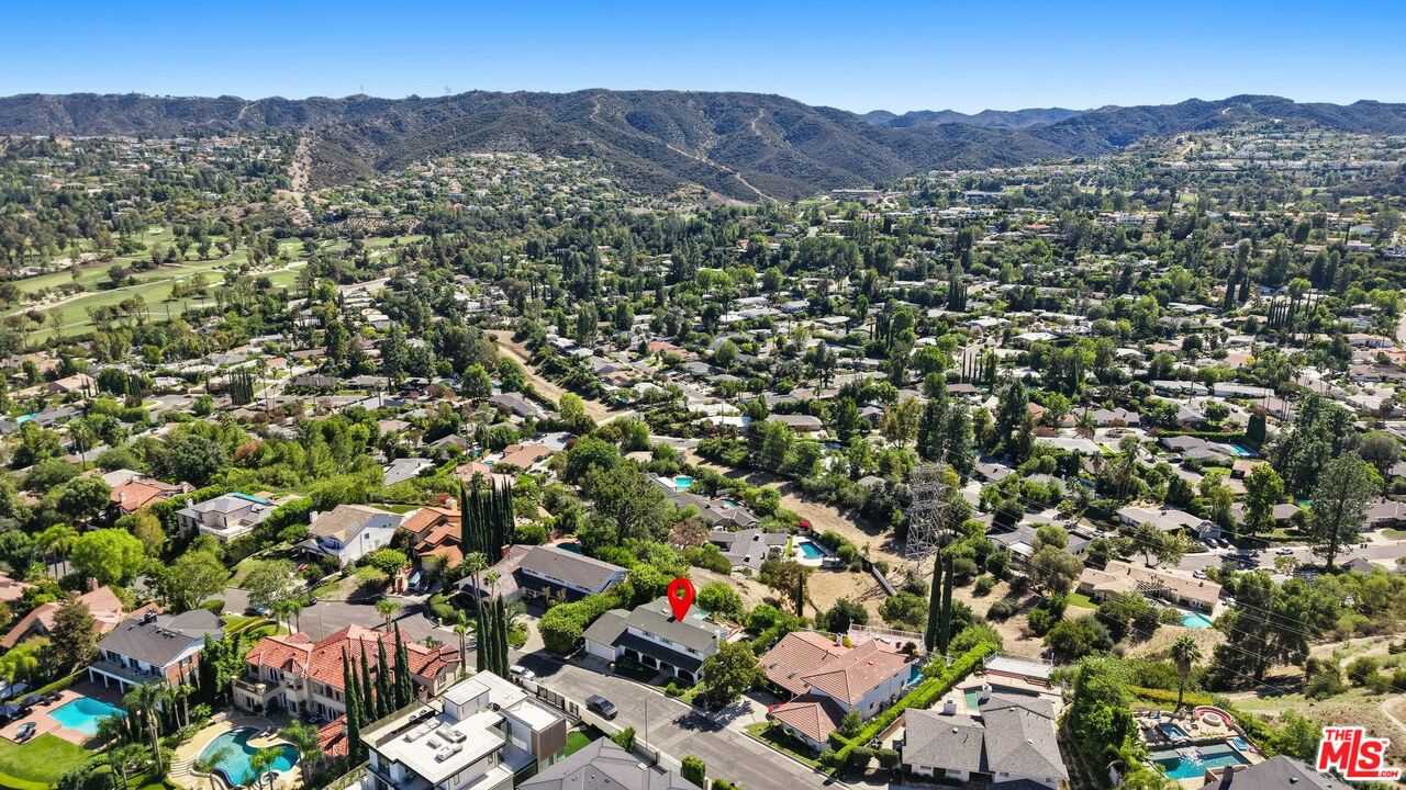 18800 Edleen Dr