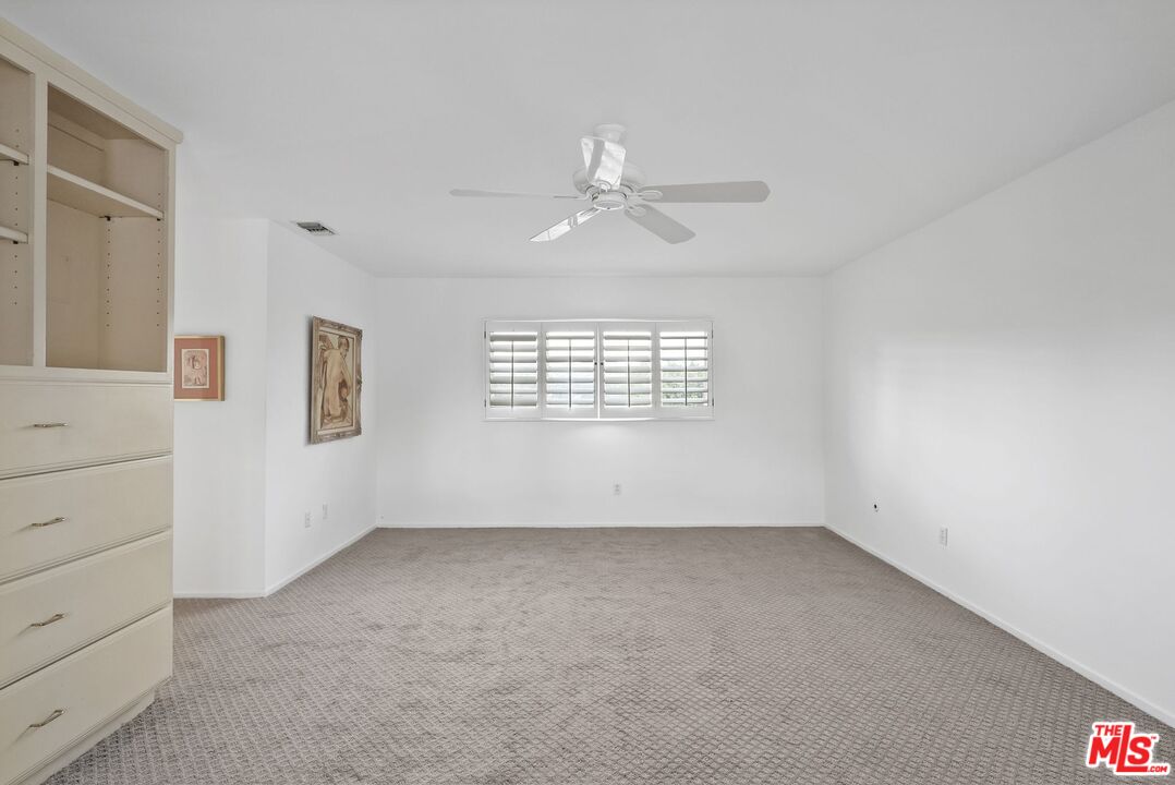 18800 Edleen Dr