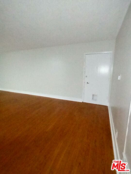 1540 N Laurel Ave Unit: 2