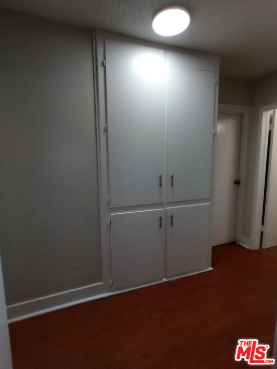 1540 N Laurel Ave Unit: 2