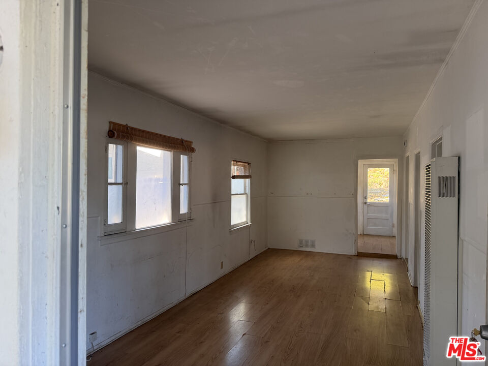 819 Pier Ave