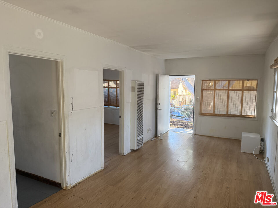 819 Pier Ave