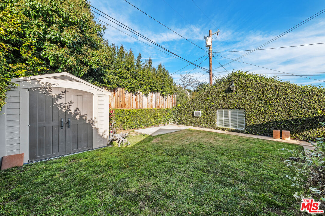 9031 David Ave