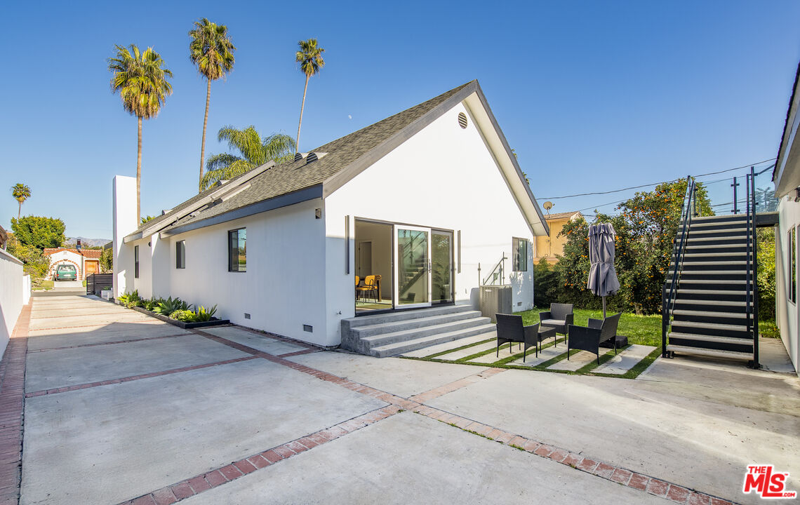 3274 Garden Ave