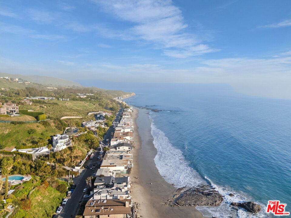 25234 Malibu Rd Unit: 2