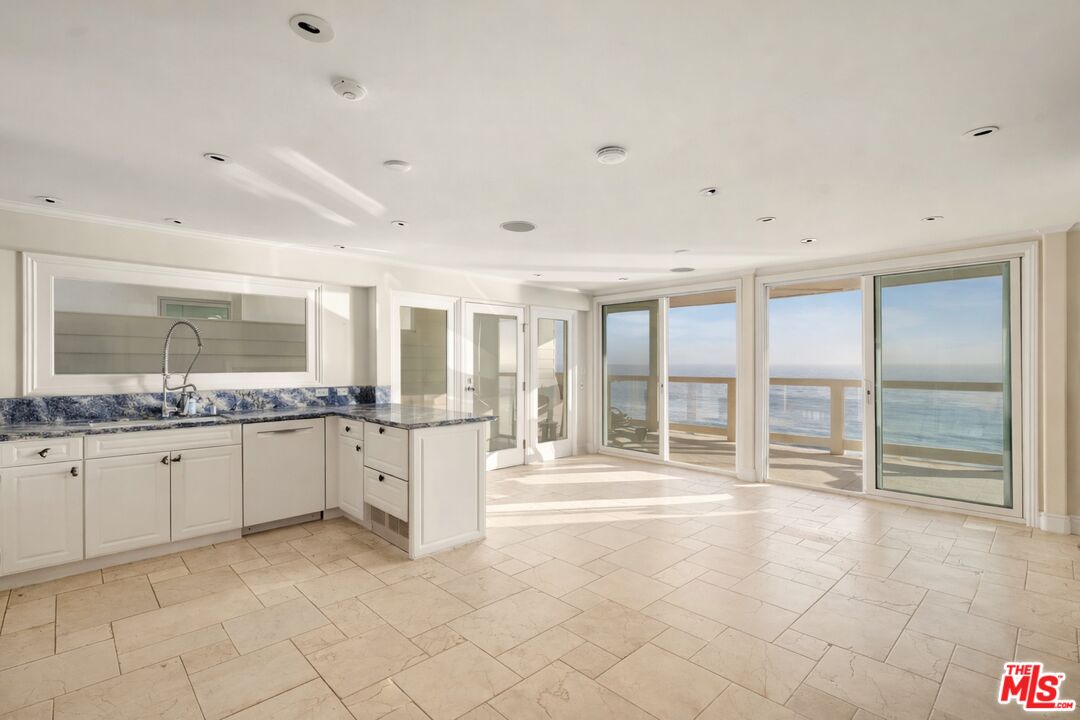 25234 Malibu Rd Unit: 2
