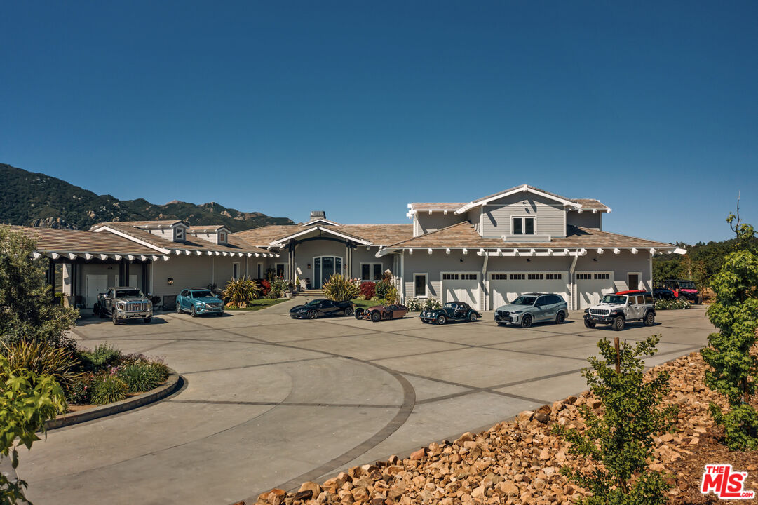 1697 W Potrero Rd