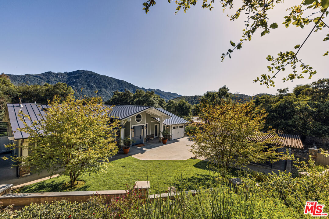 1697 W Potrero Rd