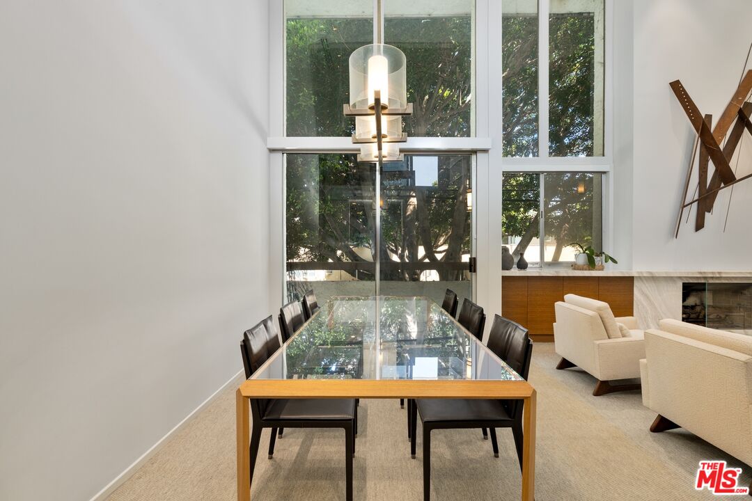 1730 California Ave Unit: 4
