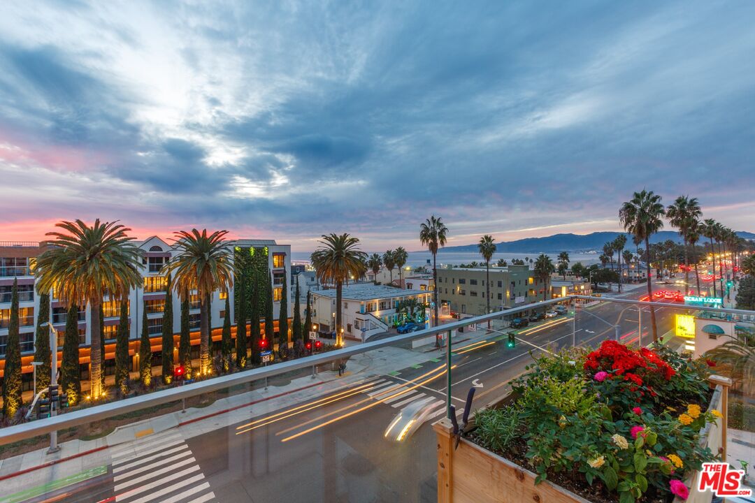 1705 Ocean Ave Unit: 501