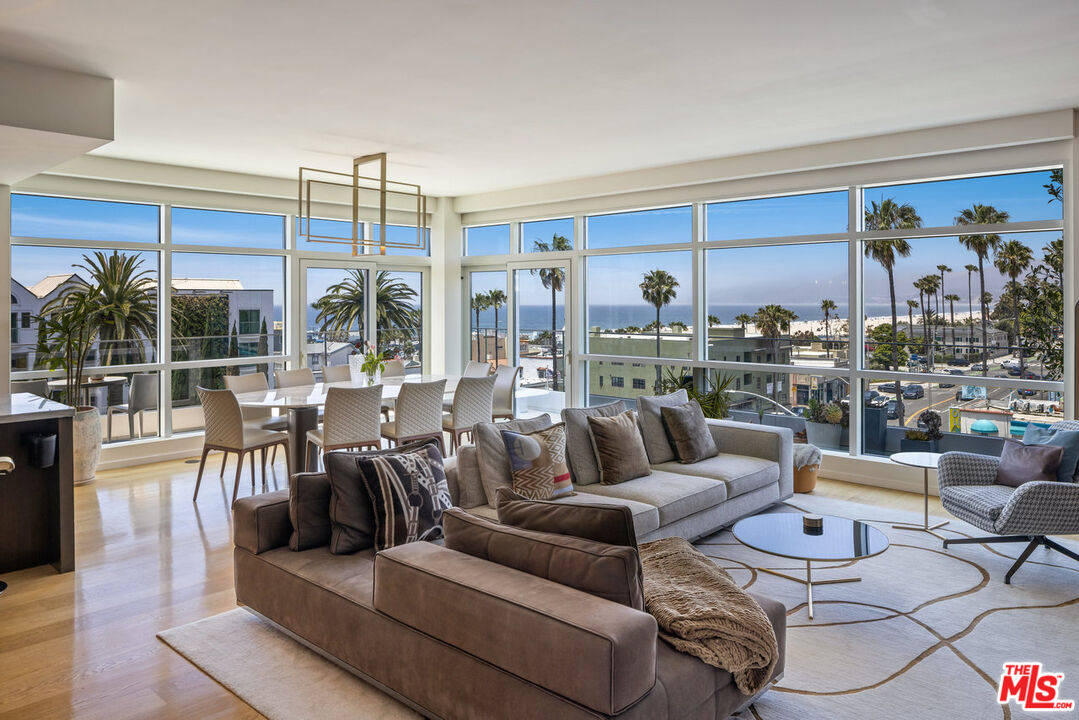 1705 Ocean Ave Unit: 501