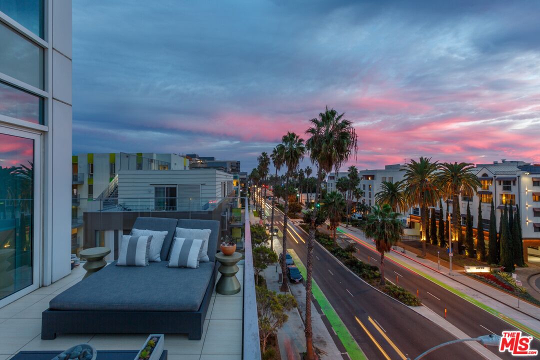 1705 Ocean Ave Unit: 501