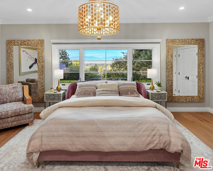 4621 Balboa Ave