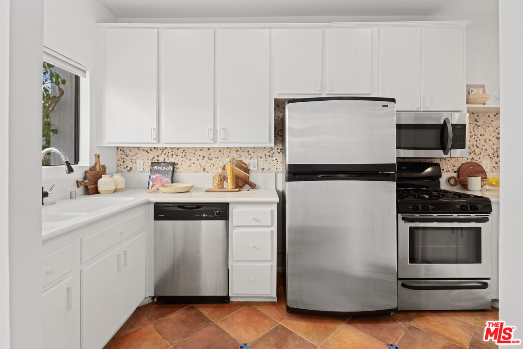 2500 Abbot Kinney Blvd Unit: 7