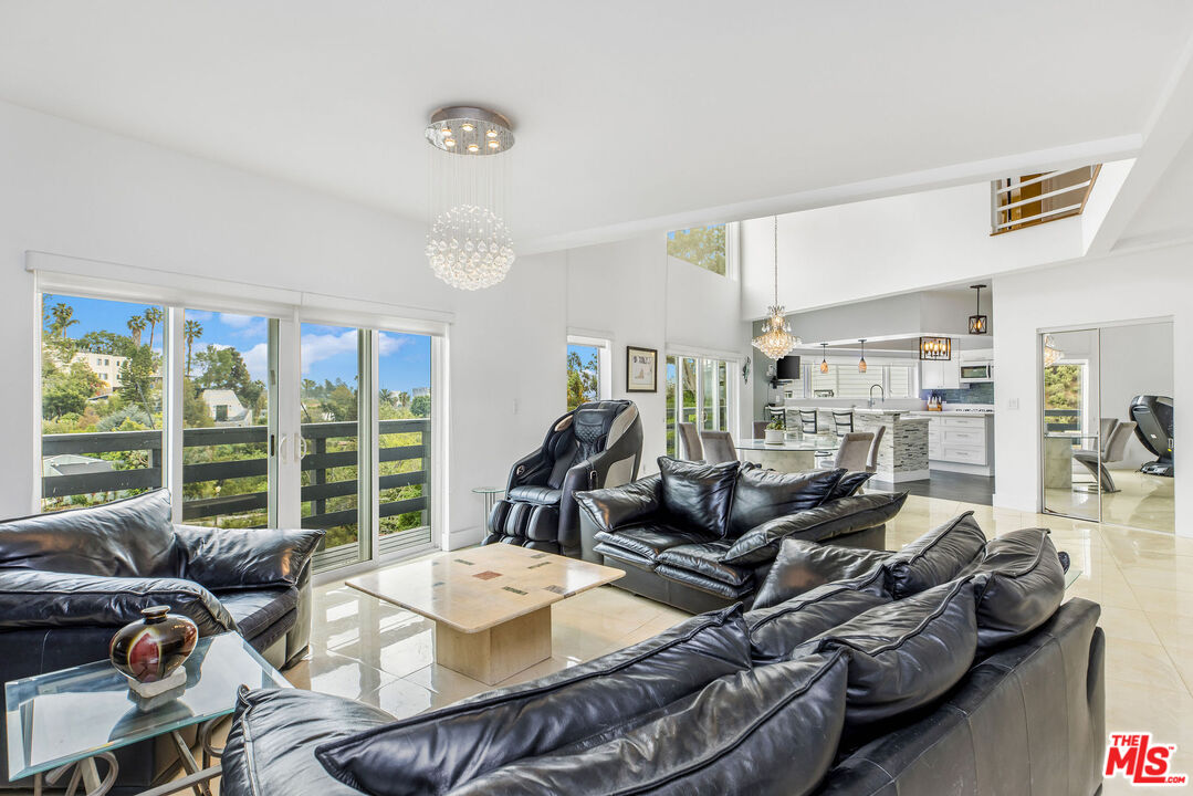 2350 San Marco Dr