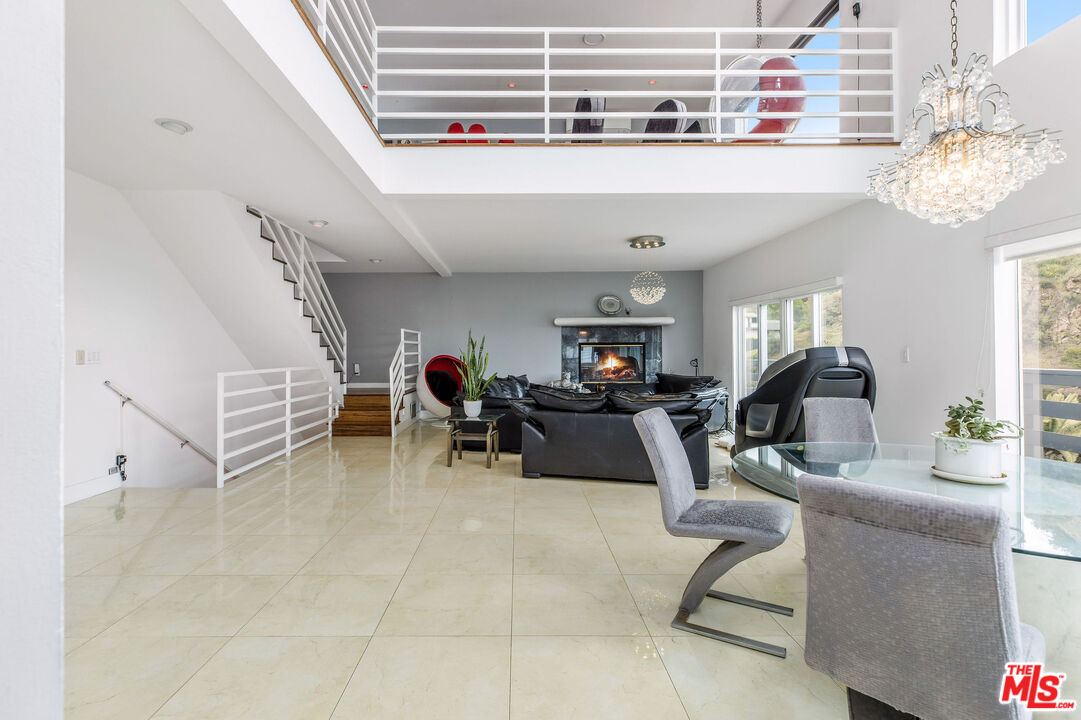2350 San Marco Dr