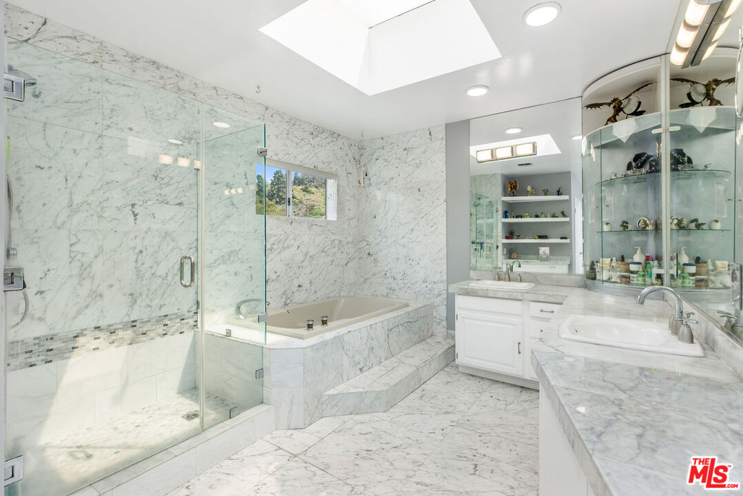 2350 San Marco Dr