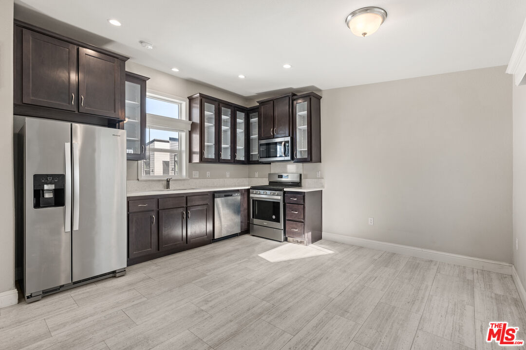 8250 Lankershim Blvd Unit: 130